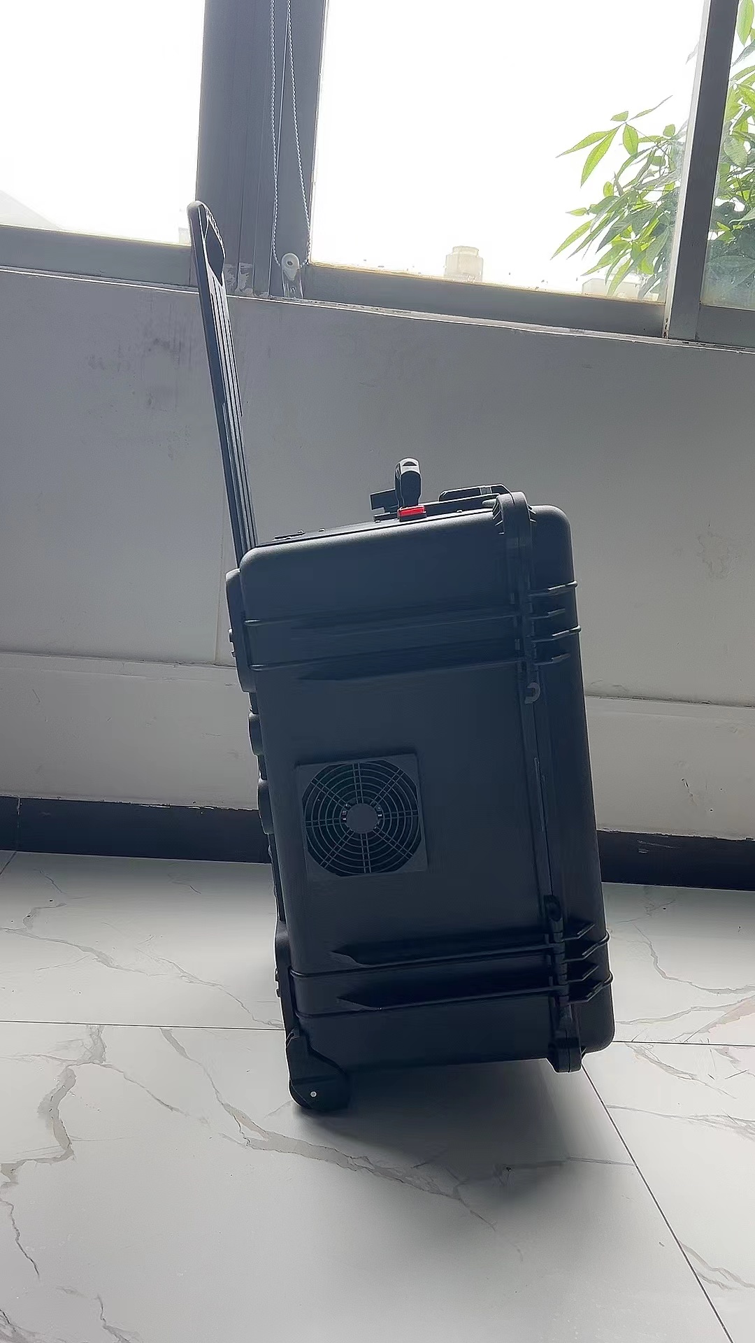 柳江手拉箱型移动通信干扰器